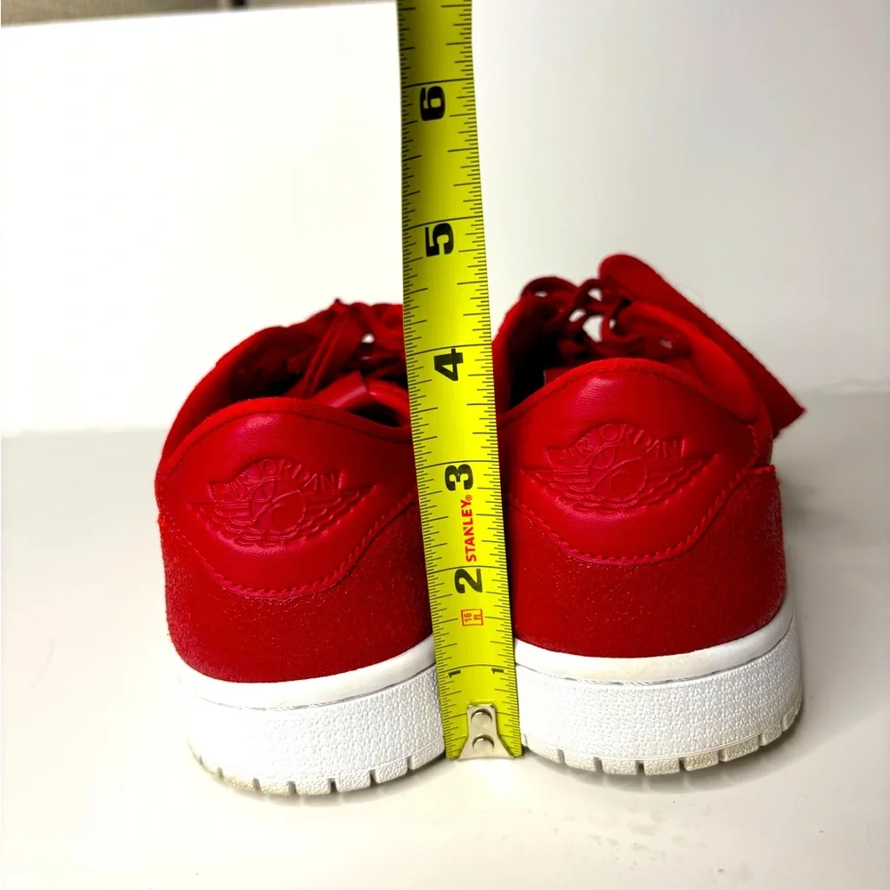 Nike Air Jordan 1 Retro Low‎ Women's 8, Eur 39, Red